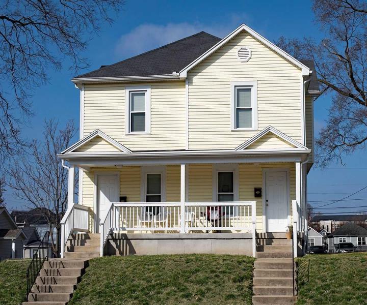 Comment entretenir un revêtement extérieur en pierre ? Terrebonne<br>Techniques d’entretien efficaces pour un revêtement extérieur en pierre, Terrebonne<br>Conseils pour bien entretenir un revêtement extérieur en pierre, Terrebonne